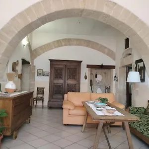 La Casa Rossa Riola Sardo